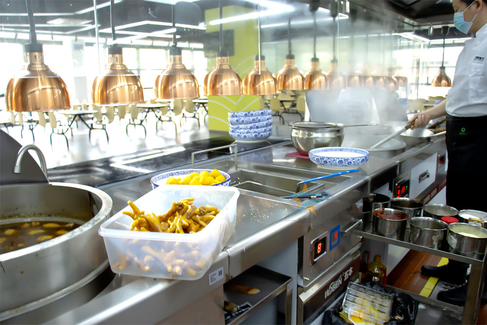 鑫辉餐饮智谷餐厅ky登录工程商用炸炉