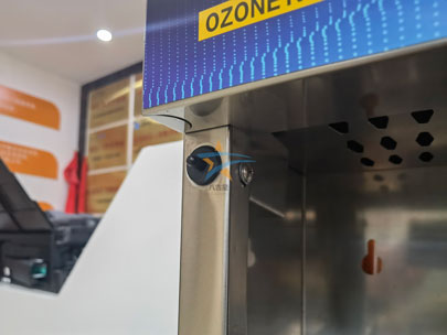 壁挂式uv刀具消毒柜实拍图